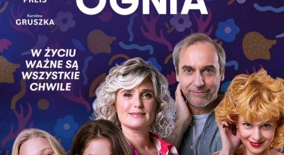 plakat z filmyu święto ognia z postaciami głuwnych bohaterów 