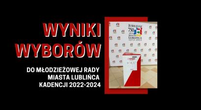 Grafika ze zdjęciem urny wyborczej, na czarnym tle i tekstem: Wyniki wyborów do Młodzieżowej Rady Miasta Lublińca kadencji 2022-2024