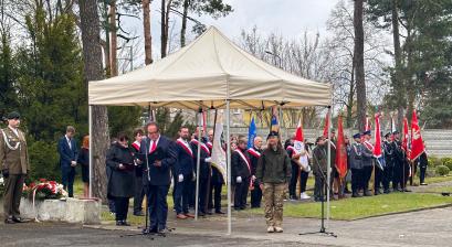 Obchody Święta Narodowego Trzeciego Maja na cmentarzu Wojskowym