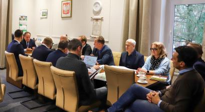 Na zdjęciu uczestnicy spotkania w sprawie S11