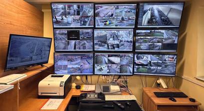Monitoring Straży Miejskiej - 10 monitorów 