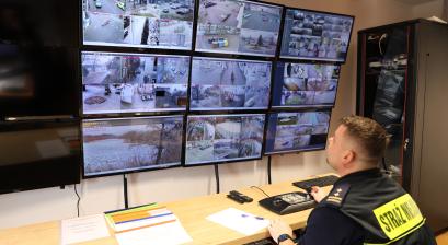 Monitoring Straży Miejskiej - 9 monitorów 