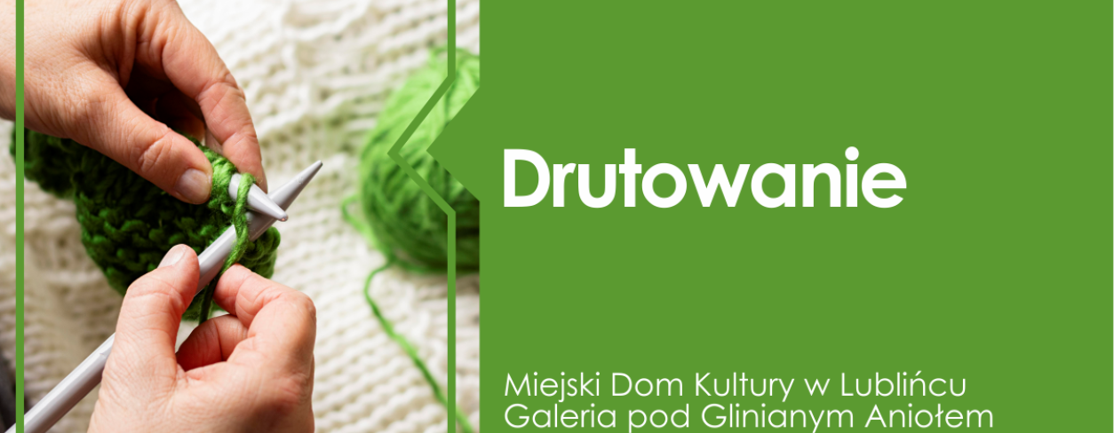 Na grafice zdjęcie dłoni wykonujących coś na szydełku