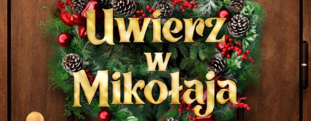 wieniec świąteczny na drzwiach