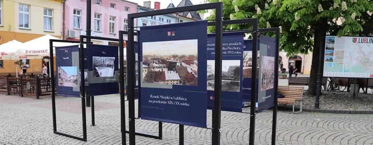 wystawa na rynku  pt. „Rynek Miejski w Lublińcu na przełomie XIX i XX wieku” 