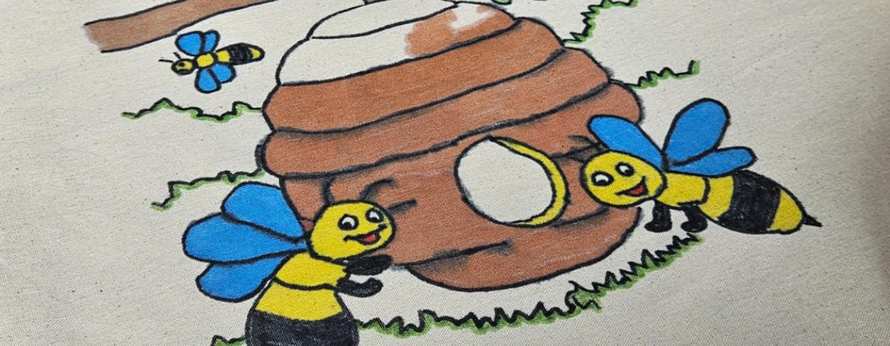 Troba bawełniana stworzona w ramach warsztatów „Czyste powietrze. Wspólna sprawa – Mój pomysł na ekologiczną torbę”
