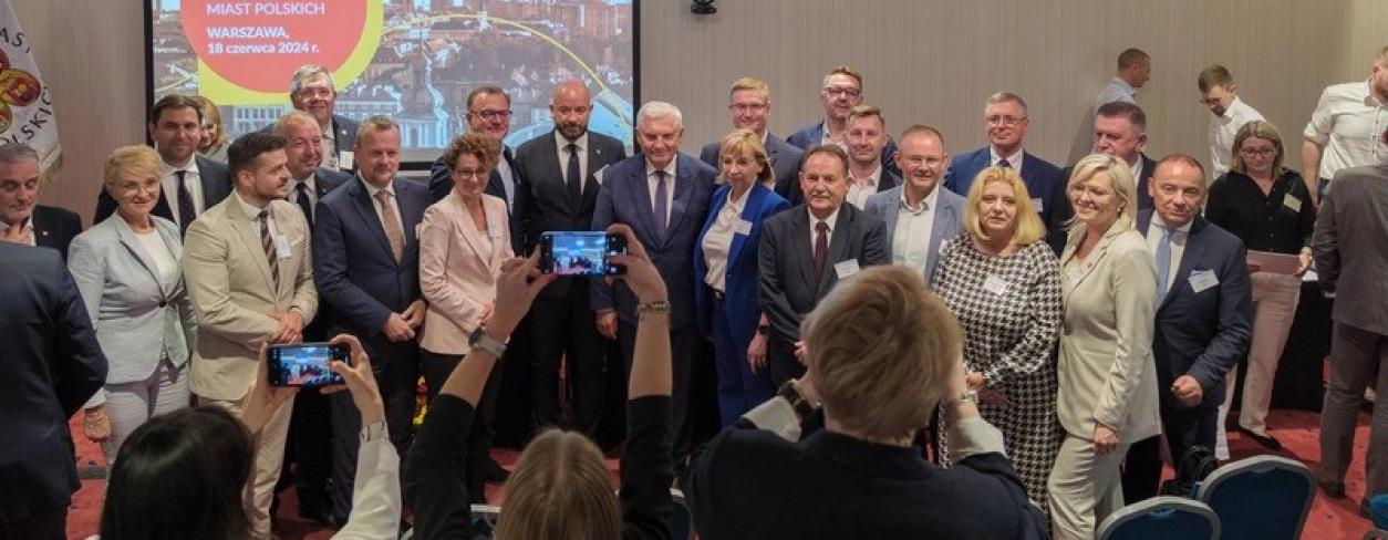 Członkowie Zarządu Związku Miast Polskich, fot. ZMP