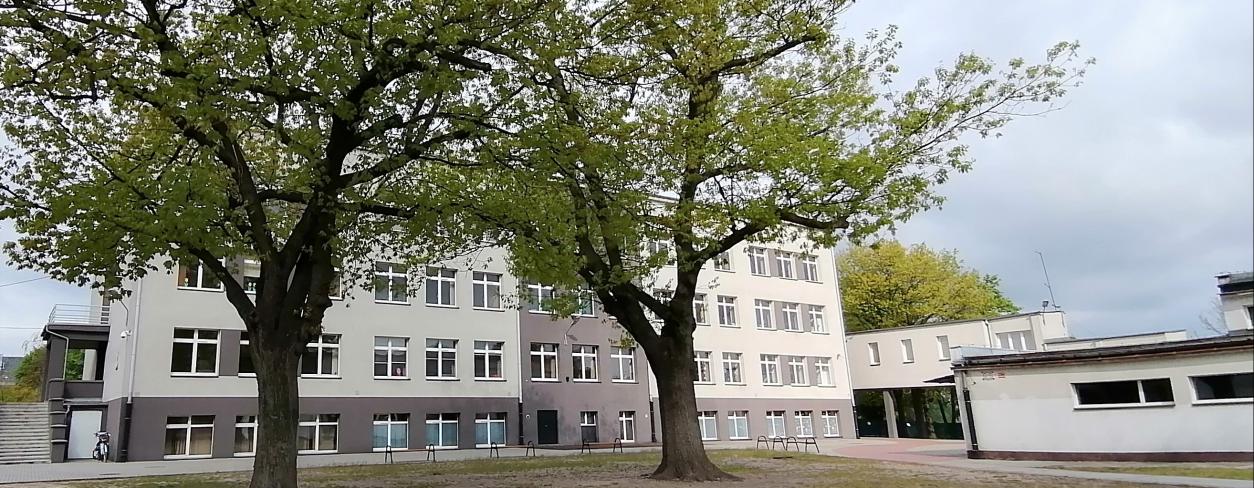 Budynek Szkoły Podstawowej nr 1 