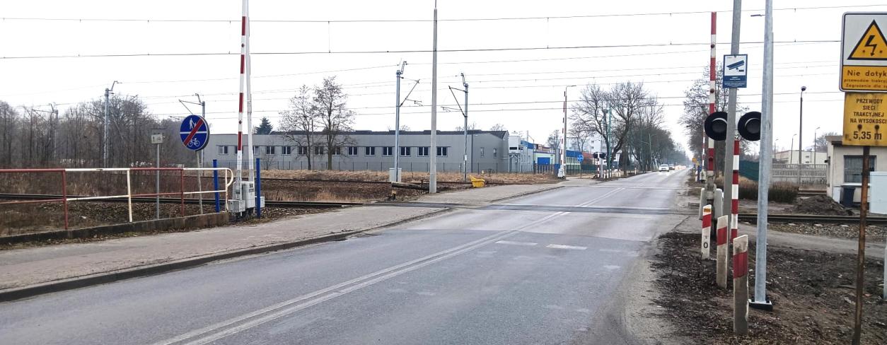Przejazd kolejowy - ul. Powstańców Śląskich 