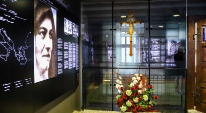 Muzeum Pro Memoria Edith Stein sala wystawiennicza ze stałą ekspozycją 