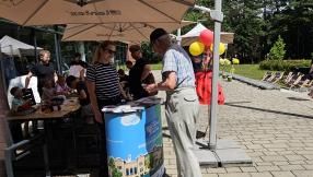 SŁONECZNY START: POWITANIE LATA Z BIBLIOTEKĄ! - Stanowisko eksperckie ekodoradcy z programu "LIFE Śląskie. Przywracamy Błękit"