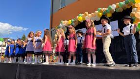 Jubileusz przedszkola miejskiego nr 4 Steblusia - zdjęcie grupowe