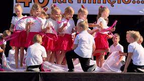 Jubileusz przedszkola miejskiego nr 4 Steblusia - zdjęcie grupowe