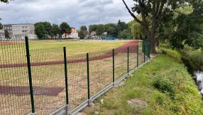 Boisko szkolne przy Szkole Podstawowej nr 1 w Lublińcu 