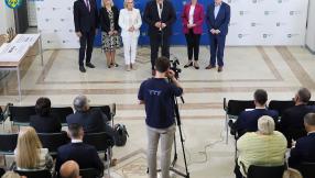 Uroczystość ogłoszenia wyników i wręczenia umów w ramach "Marszałkowskiego Programu Poprawy Jakości Powietrza" fot. Urząd Marszałkowski Województwa Śląskiego.