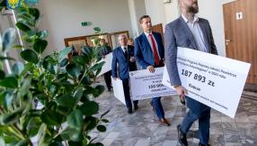 Uroczystość ogłoszenia wyników i wręczenia umów w ramach "Marszałkowskiego Programu Poprawy Jakości Powietrza" fot. Urząd Marszałkowski Województwa Śląskiego.